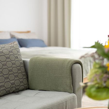 Apart4Me Scandi Apartment Geislingen Zentral Mit Parkplatz 基斯林恩安德斯特 外观 照片