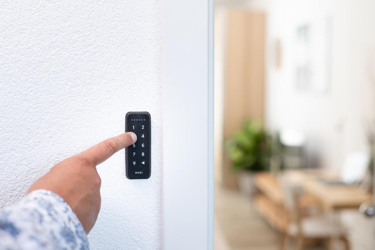 Apart4Me Scandi Apartment Geislingen Zentral Mit Parkplatz 基斯林恩安德斯特 外观 照片