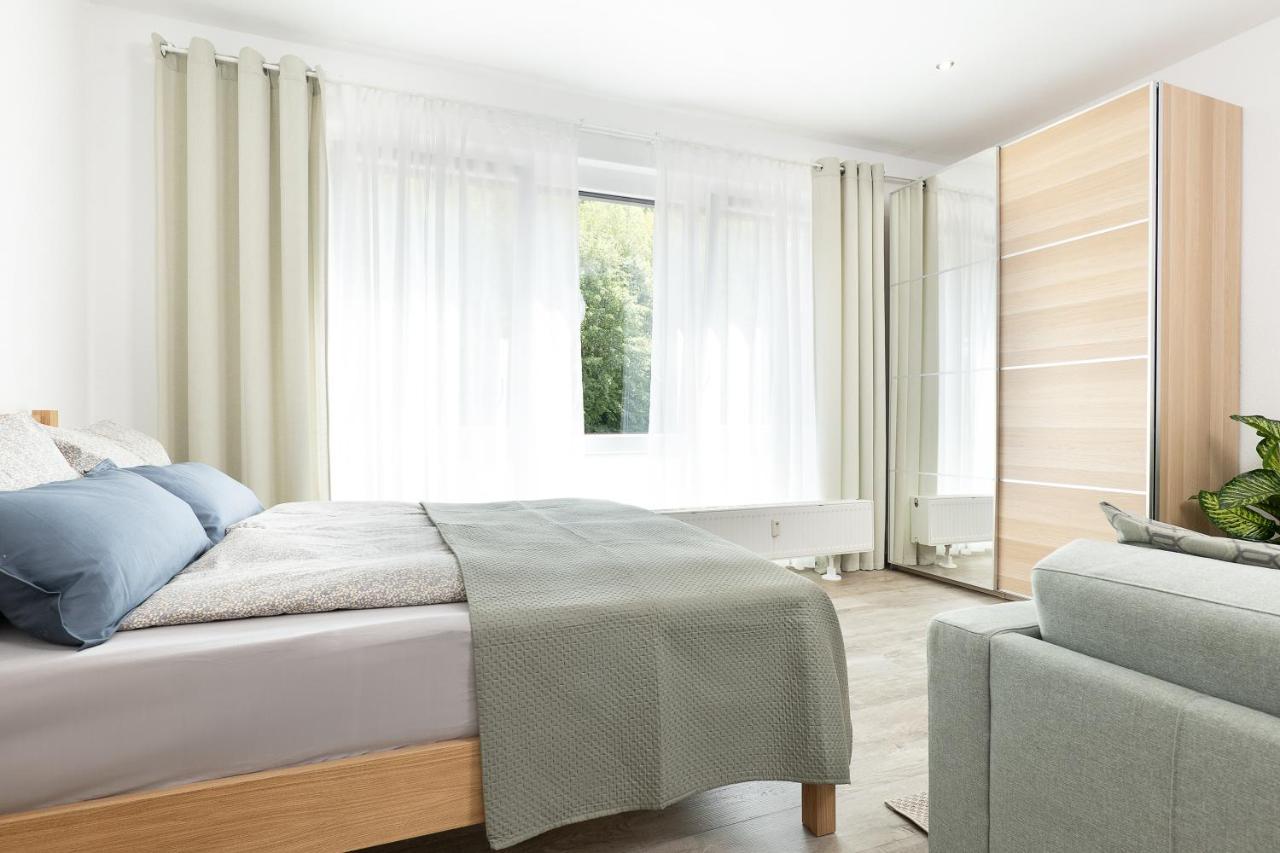 Apart4Me Scandi Apartment Geislingen Zentral Mit Parkplatz 基斯林恩安德斯特 外观 照片