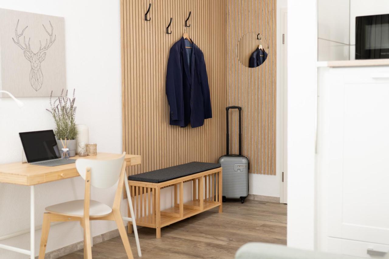 Apart4Me Scandi Apartment Geislingen Zentral Mit Parkplatz 基斯林恩安德斯特 外观 照片