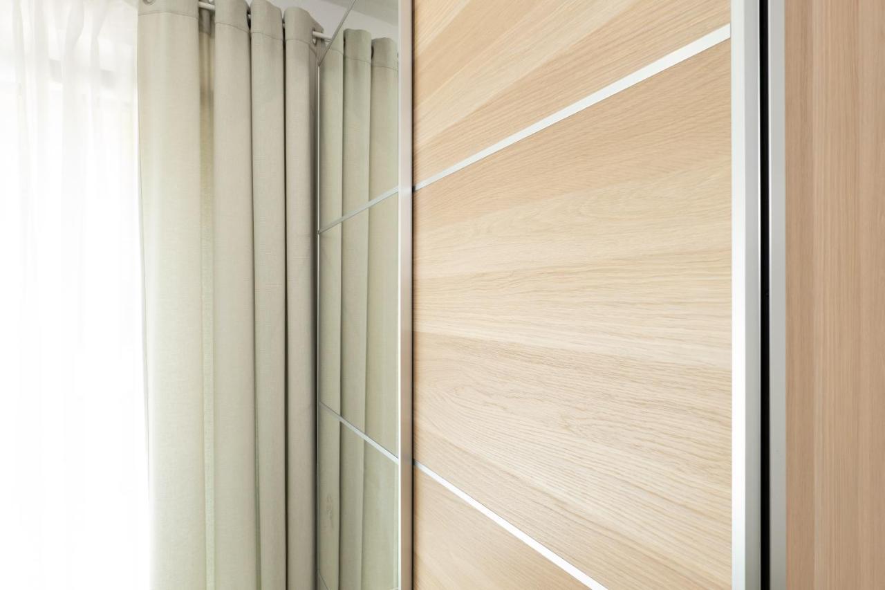 Apart4Me Scandi Apartment Geislingen Zentral Mit Parkplatz 基斯林恩安德斯特 外观 照片