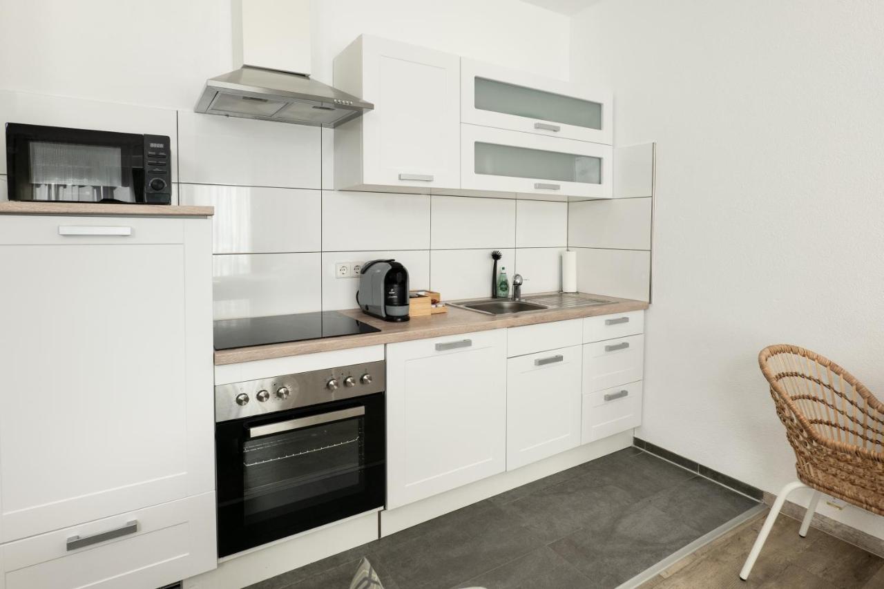 Apart4Me Scandi Apartment Geislingen Zentral Mit Parkplatz 基斯林恩安德斯特 外观 照片