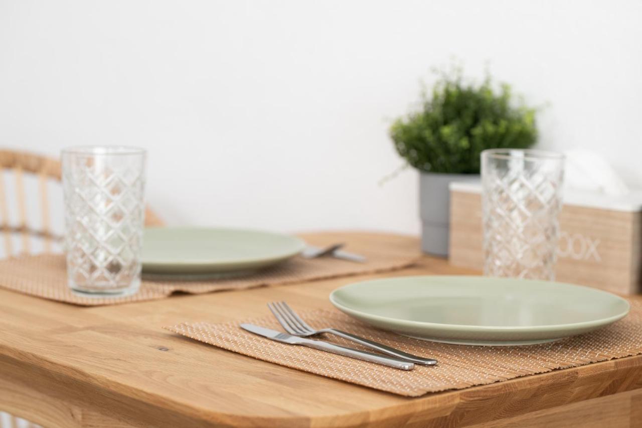 Apart4Me Scandi Apartment Geislingen Zentral Mit Parkplatz 基斯林恩安德斯特 外观 照片